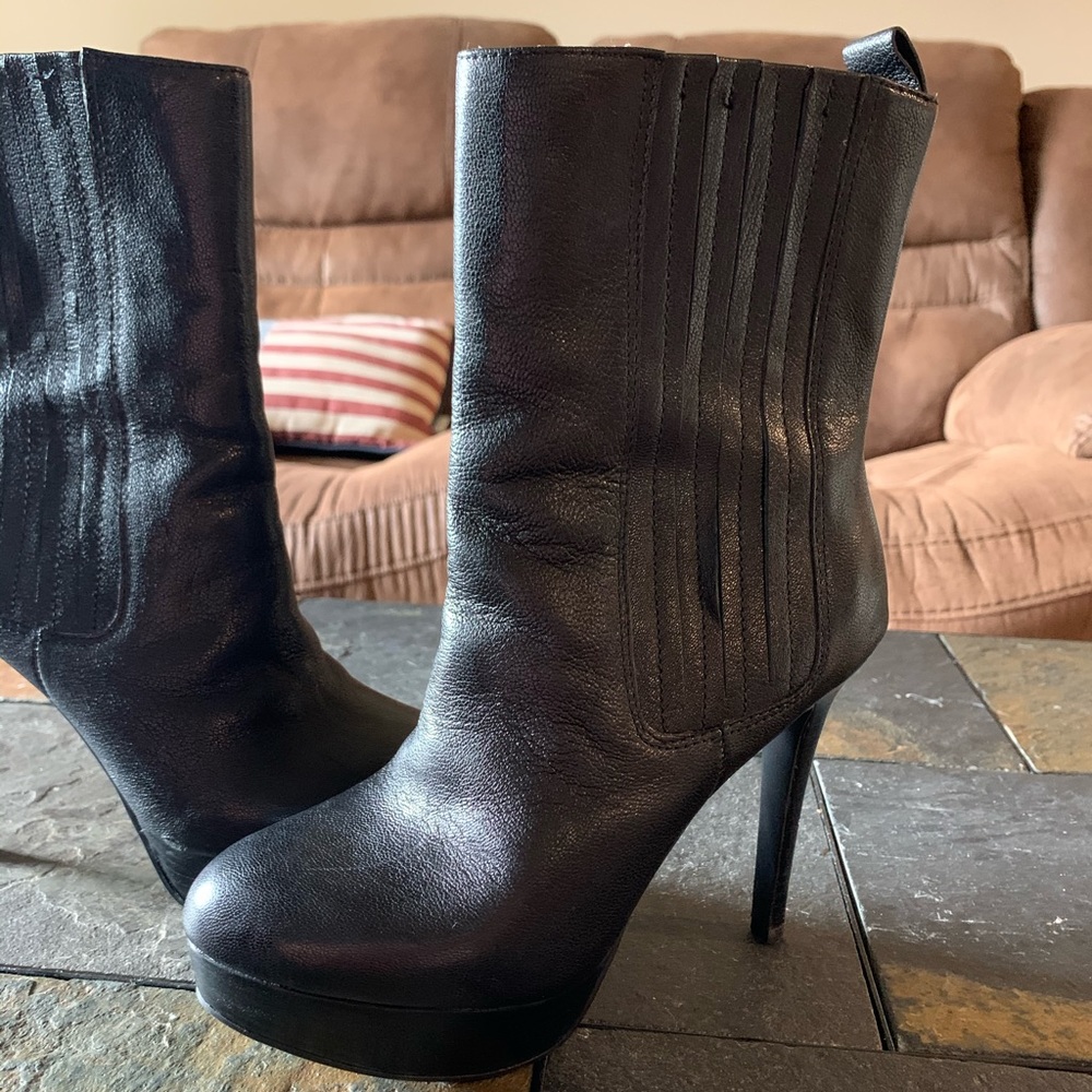Gianni Bini leather stiletto booties - Picture 7 of 7